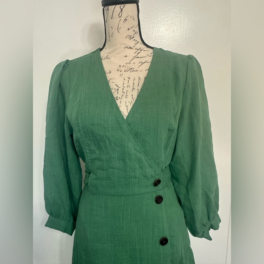Lulus Draper’s Dream Retro Green Wrap Dress with Buttons NWT - Picture 4 of 16